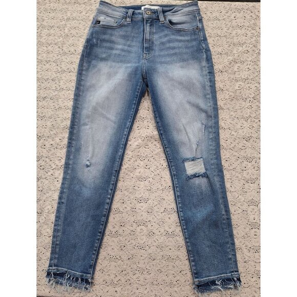 EUC KanCan Estilo Distressed Frayed Hem Blue Jeans-Size 9/28 - Picture 1 of 4